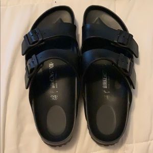 Black Birkenstock’s